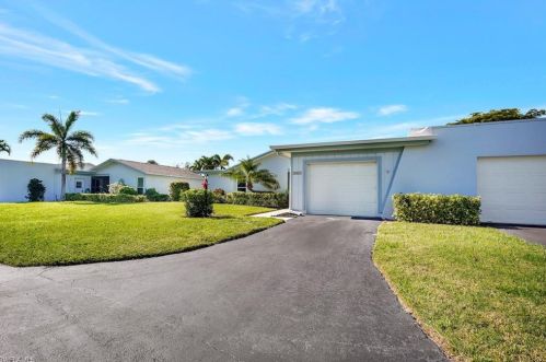 3351 Boca Ciega Dr, Naples, FL 34112-6807