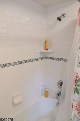 25 Ridge Rd, West Paterson NJ  07424-2416 exterior