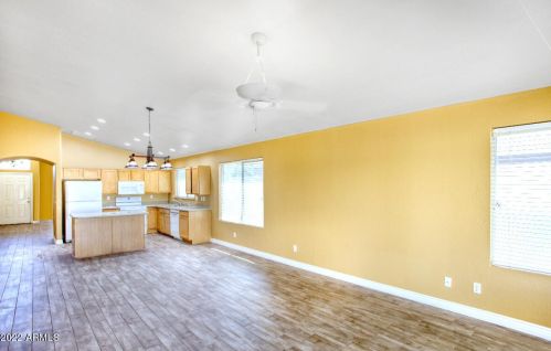 138 Liberty Ln, Gilbert, AZ 85233-8523