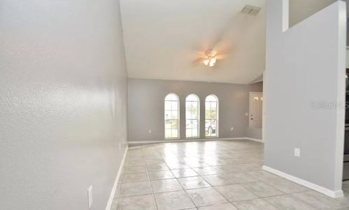 526 Gainsboro St, Deltona, FL 32725-2500
