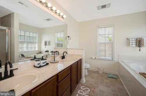 10325 Lees Crossing Ln, Fredericksburg VA  22408-0290 exterior