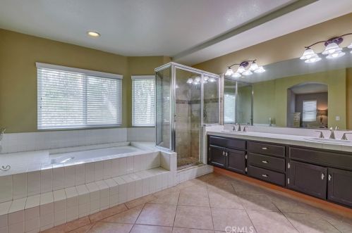 43520 Calle Nacido, Temecula CA  92592-3034 exterior