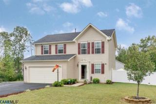 612 Justin Dr, Bybee, VA 22963-2088