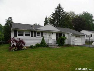 9 Merrydale Dr, Rochester, NY 14624-2915