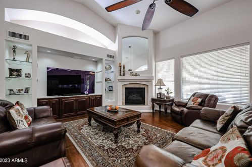 9610 Laurel Ln, Scottsdale AZ 85254-4901 exterior