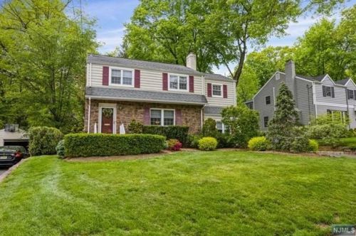 416 Upper Blvd, Ridgewood, NJ 07450-1504