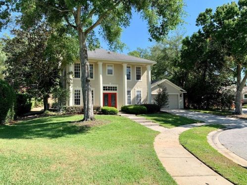 7925 Canyon Lake Cir, Orlando, FL 32835-8206