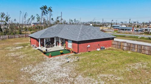 1724 40th Pl, Lynn Haven FL  32444-5304 exterior