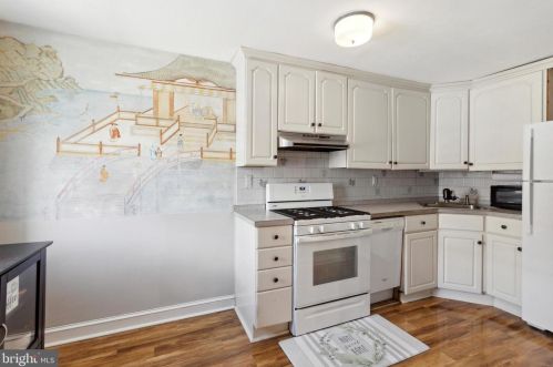 255 Spruce St, Manor PA 19036-1021 exterior