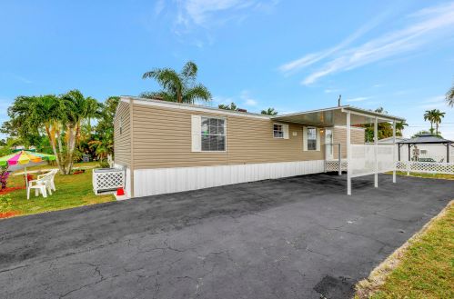 8918 Shady Ln, Boynton Beach, FL 33436-2351