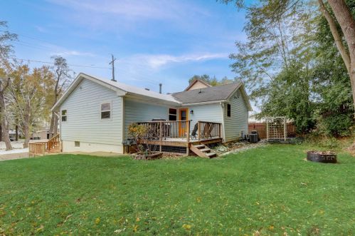 130 Main St, Twin Lakes WI  53181-9678 exterior
