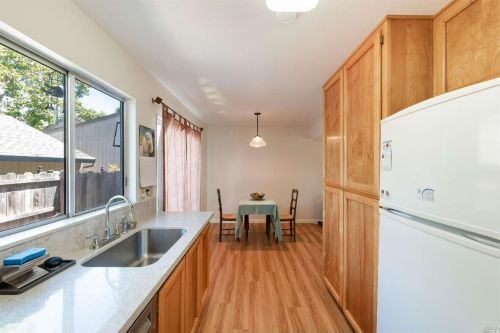 376 Harvest Ln, Santa Rosa CA  95401-9064 exterior