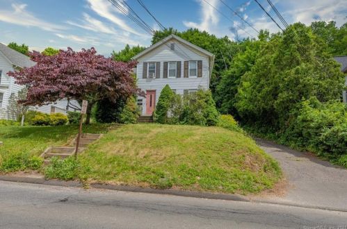 26 Hickok Ave, Bethel, CT 06801-1421