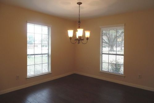 4037 Leon Dr, Plano TX  75074-3827 exterior