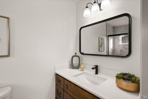 1930 Forest Ln, Vacaville CA  95687-6115 exterior