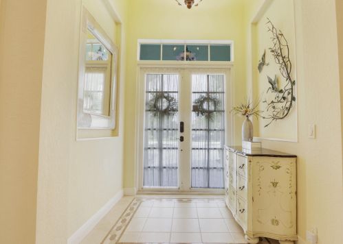 9328 Scarborough Ct, Fort Pierce FL  34986-3360 exterior