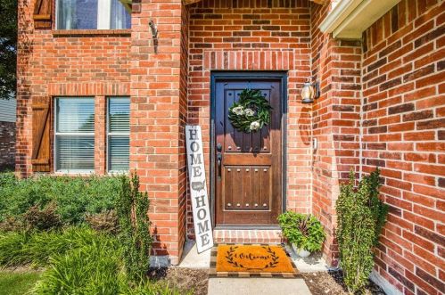 7704 Settlement Dr, Denton TX  76210-7111 exterior