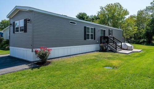 2 Beach Rose Ln, North Hampton, NH 03862-4455