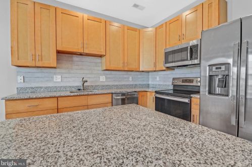 2724 Shelburne Rd, Downingtown PA  19335-6015 exterior