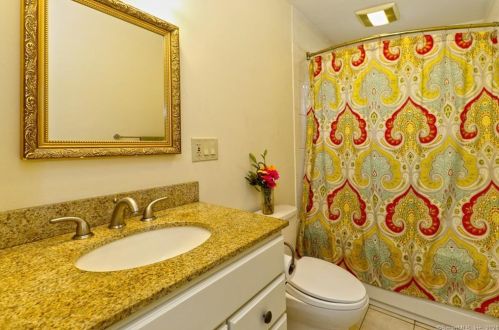 2 Behrle Dr, Ansonia CT  06401-2024 exterior