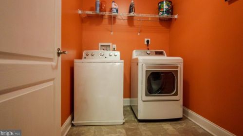 3566 Muirwood Dr, Newtown Square PA  19073 exterior