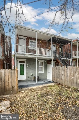 1205 Walnut St, Harrisburg PA  17103-2238 exterior