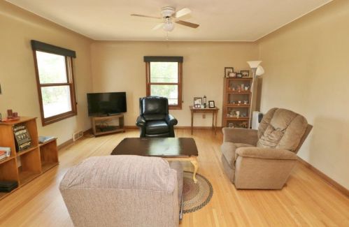 605 Kinkead Dr, Alex MN  56308-4932 exterior