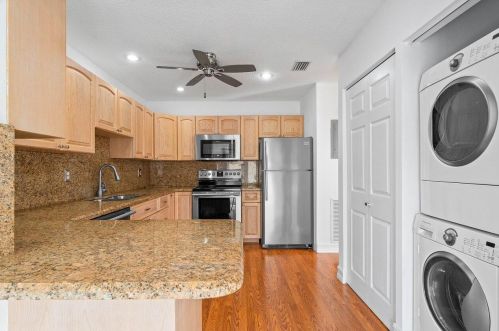 6656 Via Regina, Boca Raton FL  33433-3954 exterior