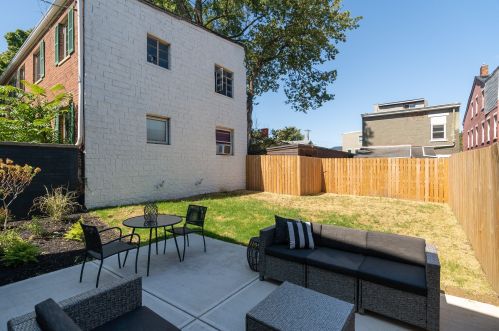 330 Pike St, Covington KY 41011-2127 exterior