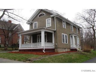 24 Oak St, Geneseo, NY 14454-1306