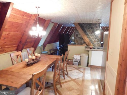 1030 Warden Hollow West Rd, Wardensville, WV 26851-8187