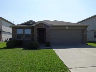 8102 Sweetstone Bluff Ln, Cypress TX  77433-7512 exterior