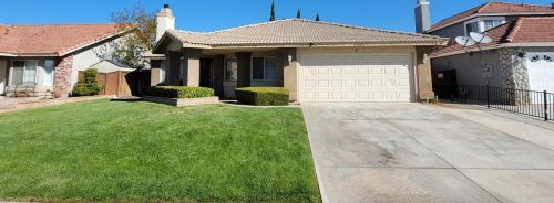 12592 Blazing Star Ln, Victorville, CA 92392-7475