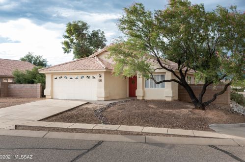 9629 Magdalena Rd, Tucson, AZ 85748-6611