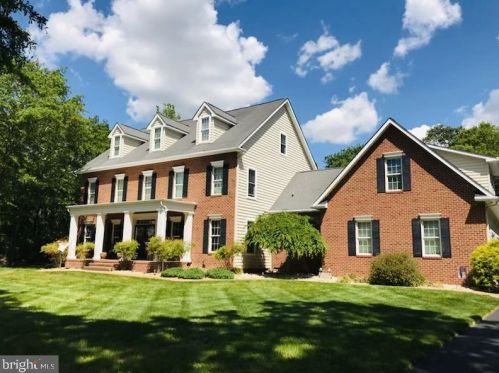 15 Hidden Hills Dr, Seaford, DE 19973-8033