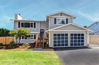 20711 3rd Pl, Lynnwood, WA 98036-7257