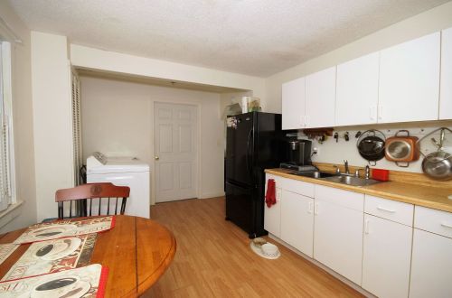 1273 1 Nh Tpke, Northwood NH  03261-3408 exterior