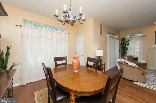 815 Dresher Woods Dr, Dresher PA  19025-1528 exterior