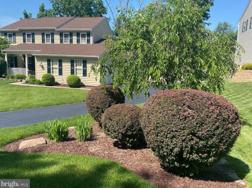2932 Tanglewood Ln, Norristown, PA 19403-3858