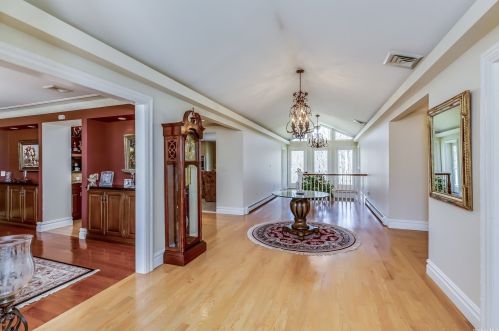 110 Shutter Ln, Muttontown, NY 11771-3306