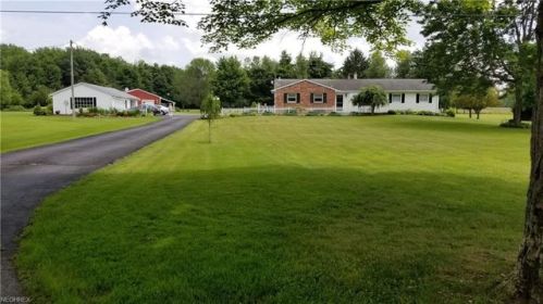 9684 Kinsman Pymatuning Rd, Vernon, OH 44428-9313