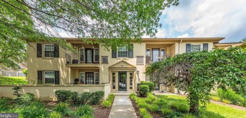 5902 Surrey Hill Pl, Springfield VA  22152-1145 exterior
