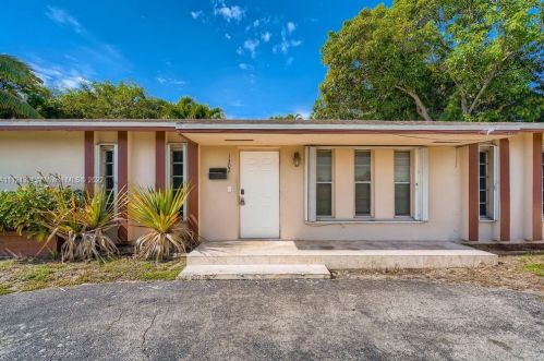1302 2nd St, Dania Beach, FL 33004-2605