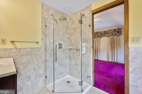 101 Elm Ave, Yardley PA 19067-7419 exterior