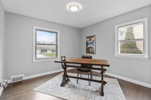 5637 Washburn Ave, Minneapolis MN  55410-2634 exterior