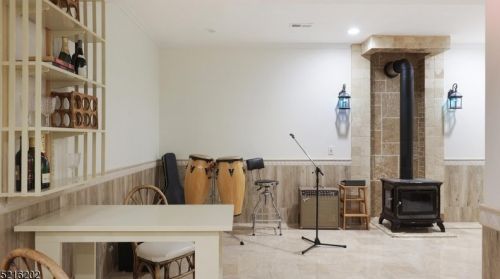 211 Seneca Pl, Westfield NJ  07090-4335 exterior