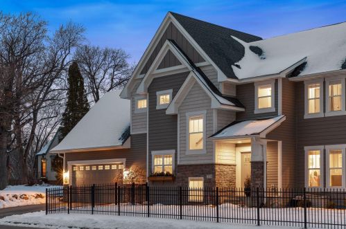 7700 Harold Ave, Minneapolis, MN 55427-4705