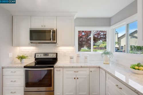 2167 Alexander Way, Pleasanton CA  94588-8313 exterior