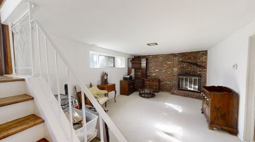 17 Pickwick Hill Dr, Huntington Station NY  11746-1240 exterior