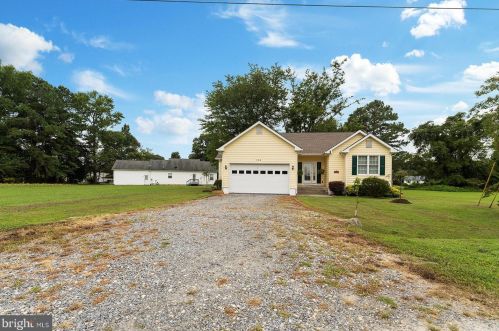 114 Otter Ln, Montross VA  22520-4148 exterior